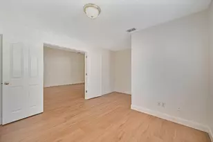 9052 Pembridge Dr, Elk Grove, CA 95624 - Photo 20
