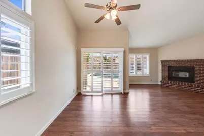 4520 Candle Court, Elk Grove, CA 95758 - Photo 8