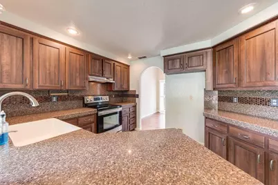 4520 Candle Court, Elk Grove, CA 95758 - Photo 14