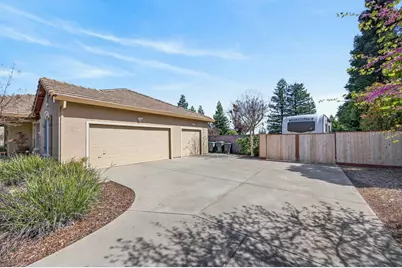 7724 Polo Crosse Avenue, Sacramento, CA 95829 - Photo 6