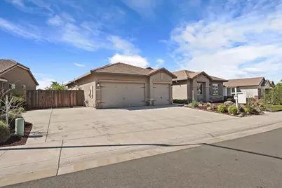 1093 Dimaggio Way, Galt, CA 95632 - Photo 1