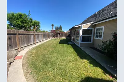345 Riviera Way, Turlock, CA 95382 - Photo 26
