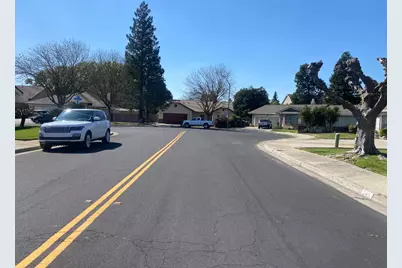 345 Riviera Way, Turlock, CA 95382 - Photo 34