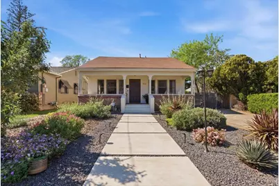 2106 57th Street, Sacramento, CA 95817 - Photo 2