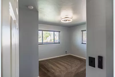 27 Emerald Drive, Merced, CA 95340 - Photo 16