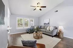 6801 Paseo Del Sol Way, Elk Grove, CA 95758 - Photo 16