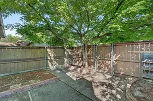 8187 La Riviera Dr, Sacramento, CA 95826 - Photo 28