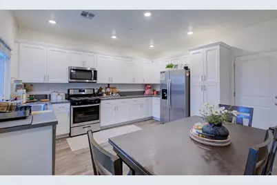 1479 Santini, Manteca, CA 95336 - Photo 14