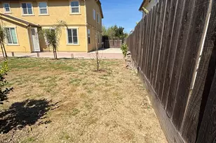 2385 S Creekside Dr, Los Banos, CA 93635 - Photo 26