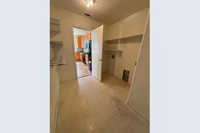 2385 S Creekside Drive, Los Banos, CA 93635 - Photo 10