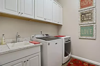 1544 Chestnut Hill Drive, Manteca, CA 95336 - Photo 22