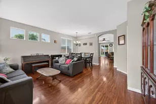 8328 Cantwell Dr, Elk Grove, CA 95624 - Photo 6