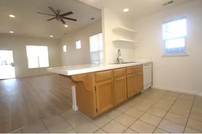 2261 Mogan Avenue, Sacramento, CA 95838 - Photo 12