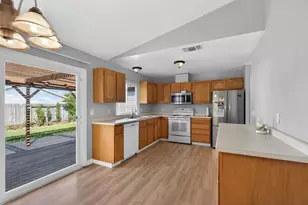 7823 Delaney Dr, Antelope, CA 95843 - Photo 10