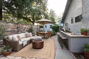 8949 Laguna Pl Way, Elk Grove, CA 95758 - Photo 6