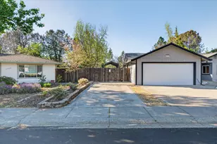 13260 Erin Dr, Auburn, CA 95603 - Photo 2