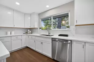 4971 Michele Ln, Sacramento, CA 95822 - Photo 32