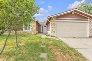 7304 Fletcher Farm Dr, Sacramento, CA 95828 - Photo 1