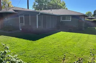 2371 Glen Ellen Cir, Sacramento, CA 95822 - Photo 14