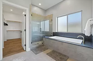 9467 E Jahant Rd, Acampo, CA 95220 - Photo 16