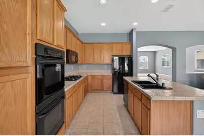 9341 Pascal Way, Elk Grove, CA 95624 - Photo 20