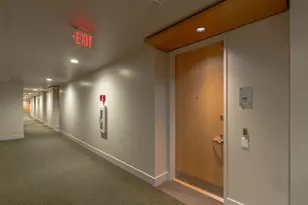 38 N Almaden Blvd, San Jose, CA 95110 - Photo 32