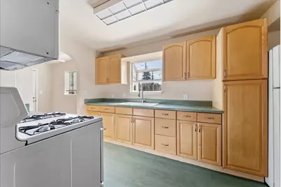 227 Donner Avenue, Roseville, CA 95678 - Photo 6