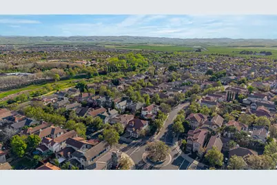 113 S Pacifico Street, Mountain House, CA 95391 - Photo 68