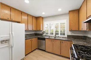 7419 Sunborough Ln, Sacramento, CA 95828 - Photo 14