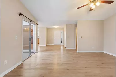 7419 Sunborough Lane, Sacramento, CA 95828 - Photo 6