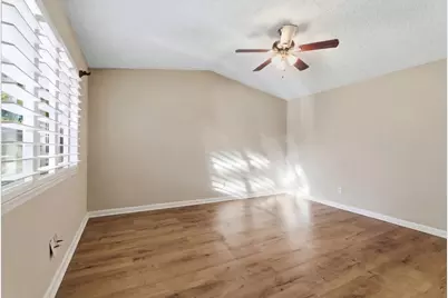 7419 Sunborough Lane, Sacramento, CA 95828 - Photo 16