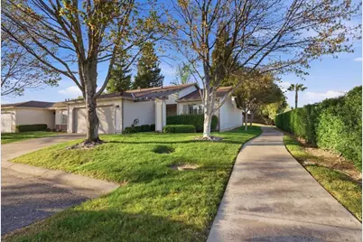 7419 Sunborough Lane, Sacramento, CA 95828 - Photo 4