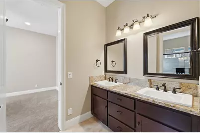 10717 Goldsborough Circle, Oakdale, CA 95361 - Photo 34