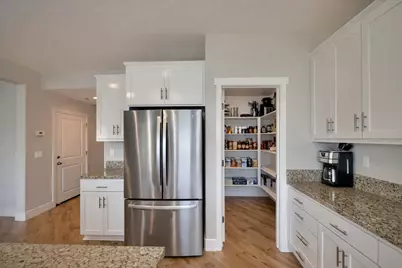 1080 Mariners Dr, Lathrop, CA 95330 - Photo 10