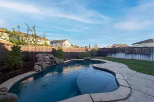 8292 Triplefin Way, Elk Grove, CA 95757 - Photo 12