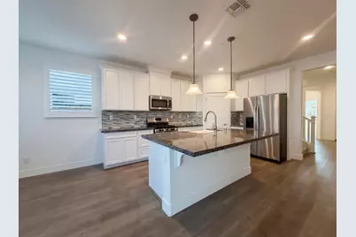 8292 Triplefin Way, Elk Grove, CA 95757 - Photo 2