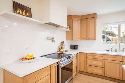 7975 Stone Canyon Circle, Citrus Heights, CA 95610 - Photo 22