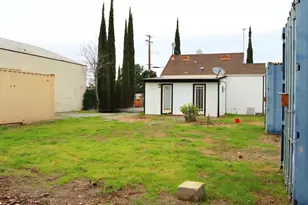 1332 Dixieanne Ave, Sacramento, CA 95815 - Photo 2