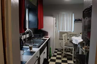 1332 Dixieanne Avenue, Sacramento, CA 95815 - Photo 14