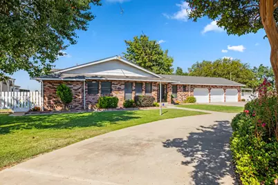 10680 Cleveland Avenue, Oakdale, CA 95361 - Photo 1