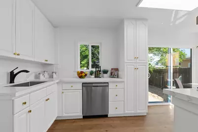 5625 La Campana Way, Sacramento, CA 95822 - Photo 6