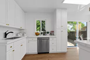 5625 La Campana Wy, Sacramento, CA 95822 - Photo 6