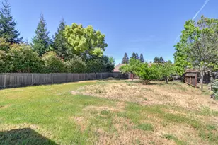 5531 Cypress Ave, Carmichael, CA 95608 - Photo 36