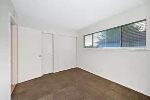 8951 El Mirador Dr, Elk Grove, CA 95624 - Photo 16