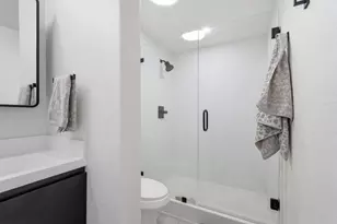 900 Moon Cir, Folsom, CA 95630 - Photo 26