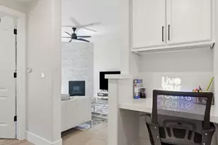 900 Moon Cir, Folsom, CA 95630 - Photo 16