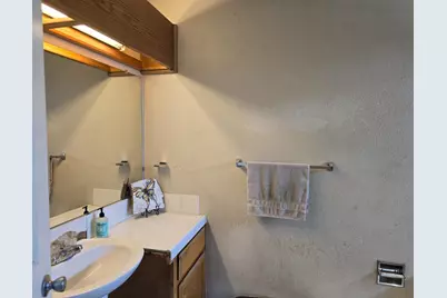 401 Montrose Court, Modesto, CA 95355 - Photo 16