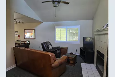 401 Montrose Court, Modesto, CA 95355 - Photo 2