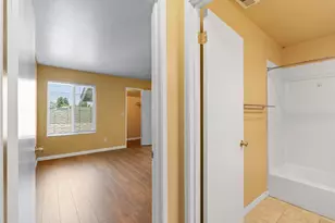 2206 Piccardo Cir, Stockton, CA 95207 - Photo 20