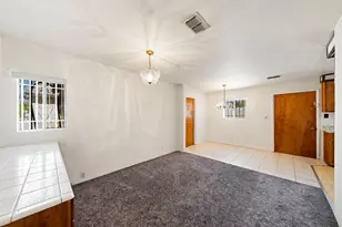 477 Lampasas Ave, Sacramento, CA 95815 - Photo 14